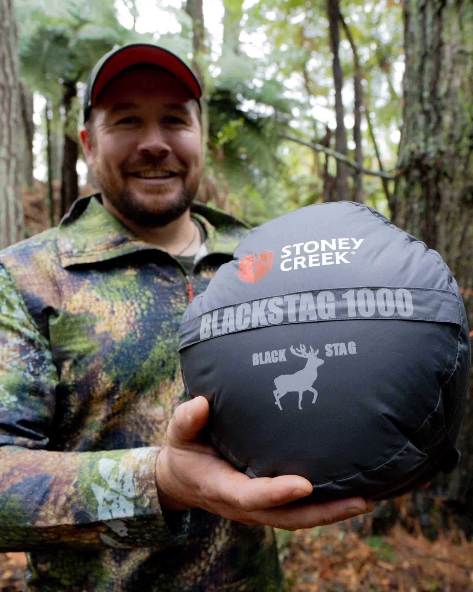 Stoney Creek Black Stag Integrity 1000 Sleeping Bag - - Mansfield Hunting & Fishing - Products to prepare for Corona Virus