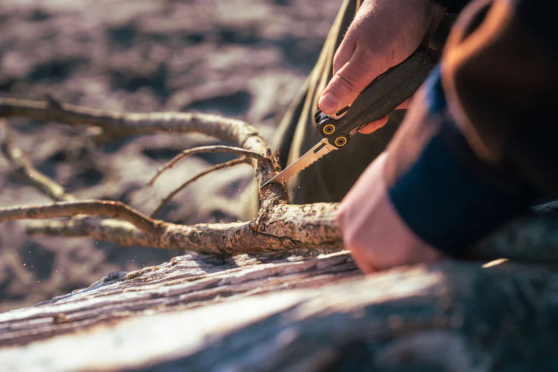 Leatherman Wave Alpha Multi Tool w' Magna Cut Steel - - Mansfield Hunting & Fishing - Products to prepare for Corona Virus