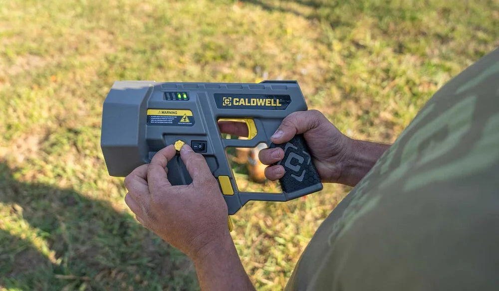 Caldwell Clay Copter Hand Held Disk Thrower - - Mansfield Hunting & Fishing - Products to prepare for Corona Virus