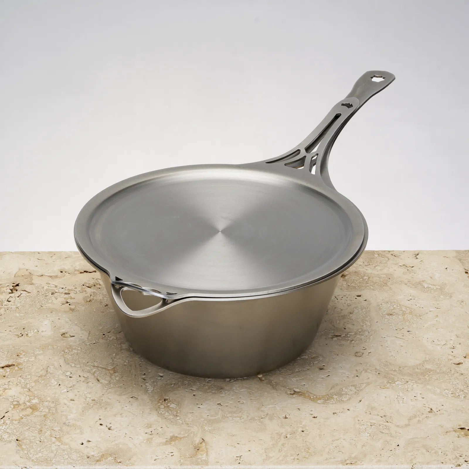 SolidTeknics - nöni™ 4.5L Saucepan + 27cm Skillet Lid Set