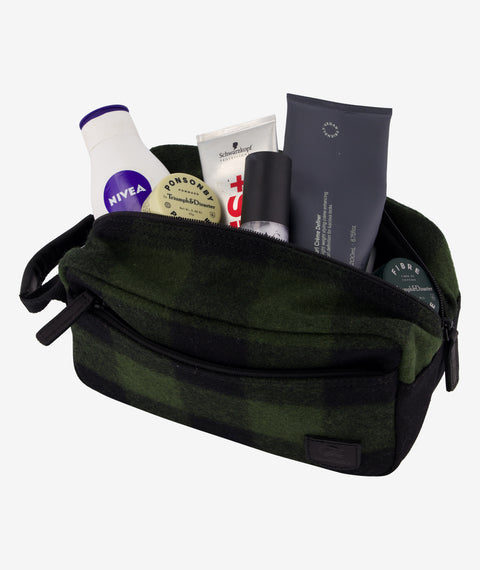 Swanndri Island Bay Wash Bag