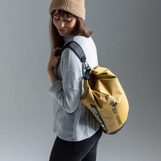 Sea To Summit Dry Bag Sling Black -  - Mansfield Hunting & Fishing - Products to prepare for Corona Virus