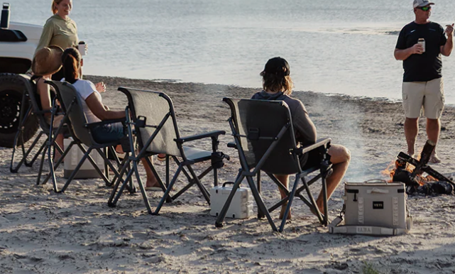 Yeti Chairs & Blankets