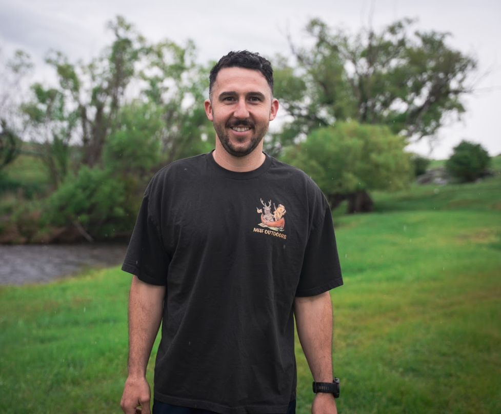 MHF Mens Wild Waters Classic Oversized Tee - Coal - - Mansfield Hunting & Fishing - Products to prepare for Corona Virus