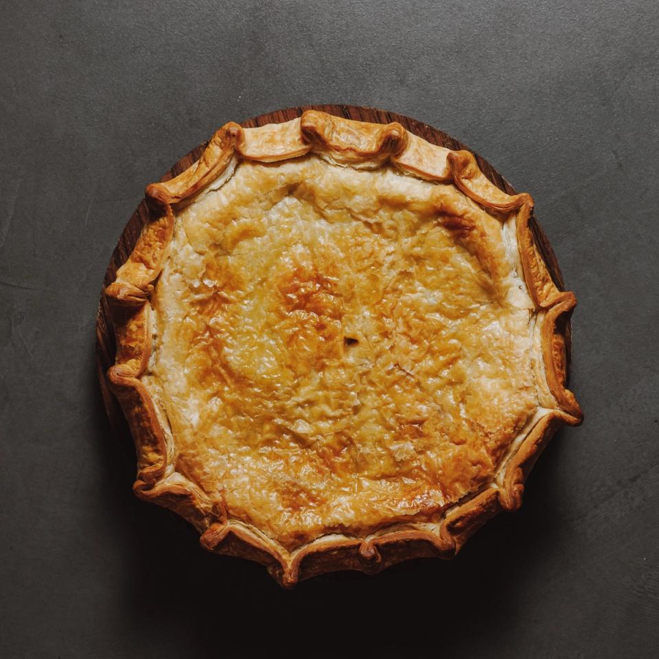 Wildpie - Venison Red Wine & Rosemary Family Pie - - Mansfield Hunting & Fishing - Products to prepare for Corona Virus