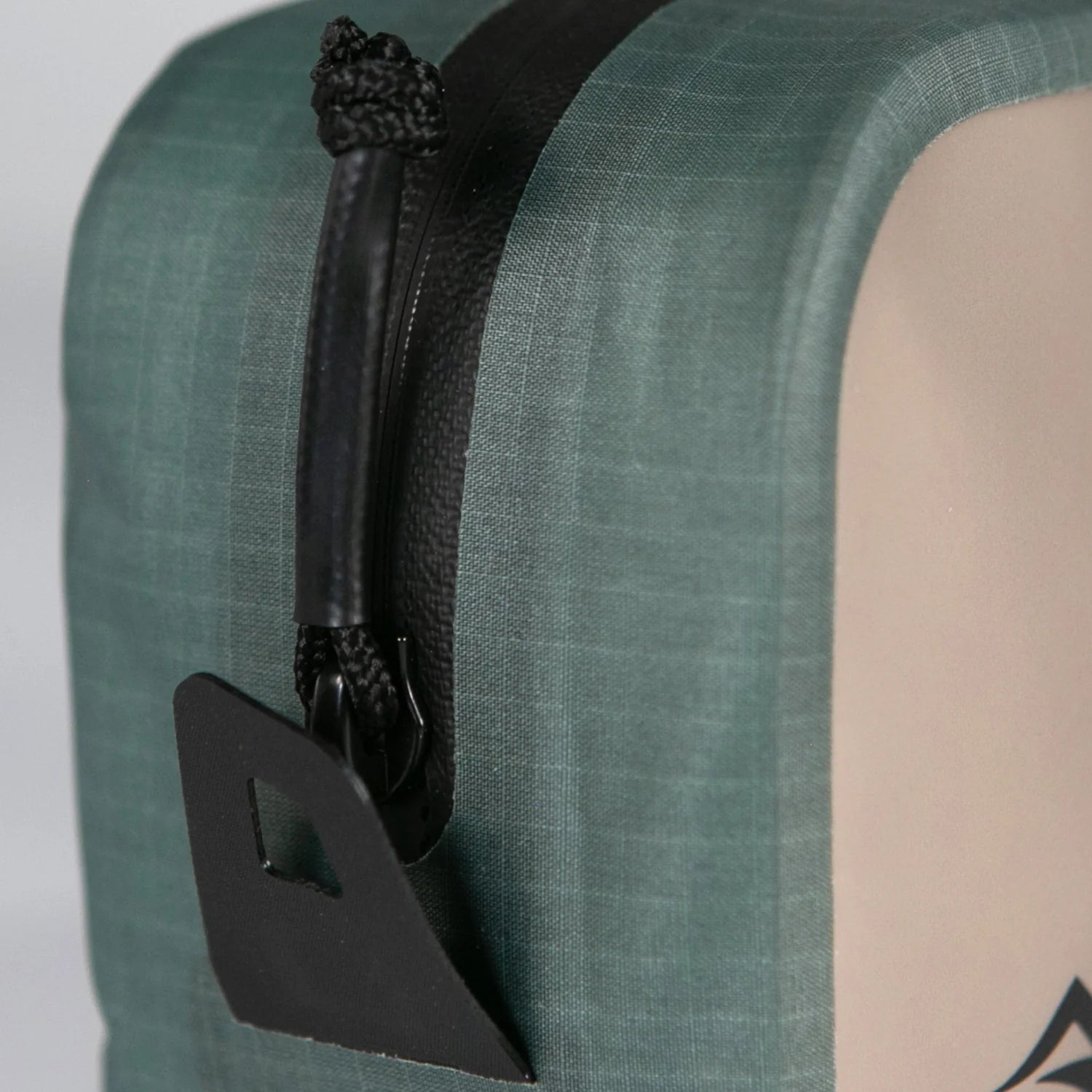 Sea To Summit Hydraulic Packing Cube - Medium - - Mansfield Hunting & Fishing - Products to prepare for Corona Virus