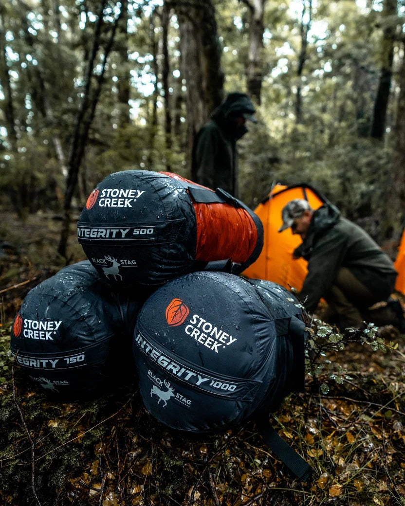 Stoney Creek Black Stag Integrity 1000 Sleeping Bag - - Mansfield Hunting & Fishing - Products to prepare for Corona Virus