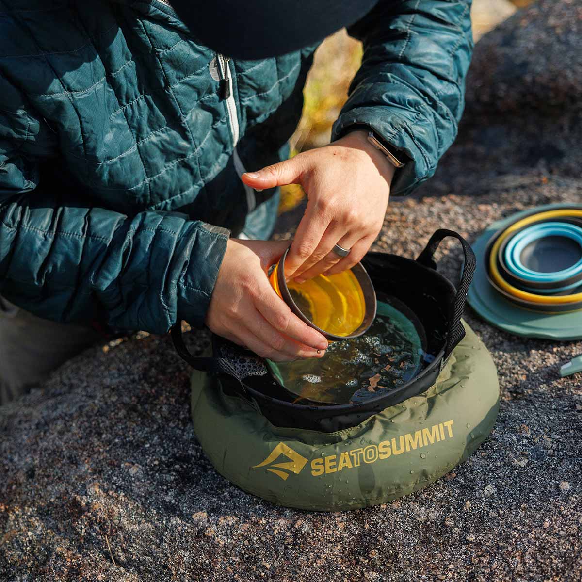 Sea to Summit Kitchen Sink - Brown - - Mansfield Hunting & Fishing - Products to prepare for Corona Virus