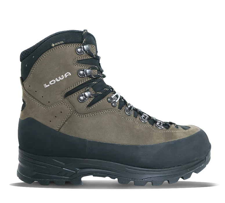 Lowa High Country GTX WXL Sepia/Black - UK10 EU44.5 US11 - Mansfield Hunting & Fishing - Products to prepare for Corona Virus