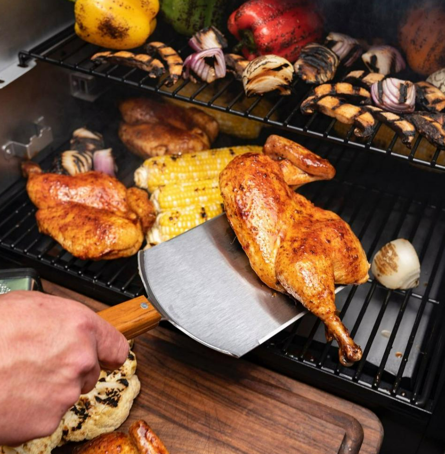Traeger Large Cut Meat & Fish Spatula -  - Mansfield Hunting & Fishing - Products to prepare for Corona Virus